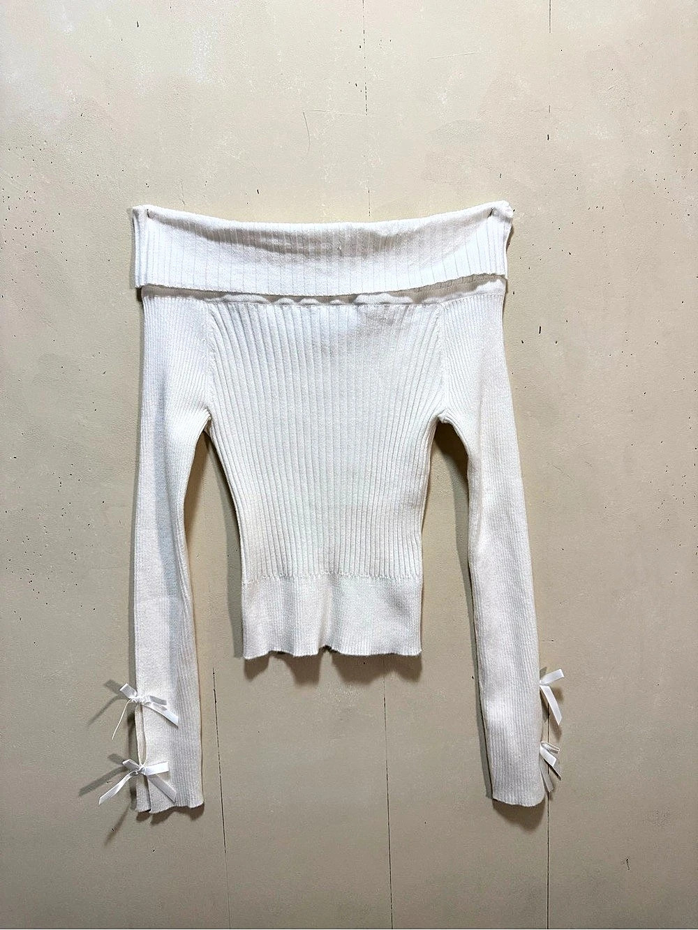 No Boundaries Off Shoulder Ribbed Bow Sleeve Top in White Size XS